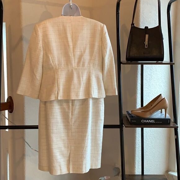 Chadwicks 2 Piece Dress Suit Size 12 Petite NWOT - Picture 3 of 10